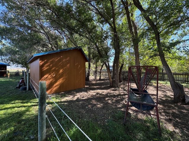 76 First Road, Whitehall, MT 59759