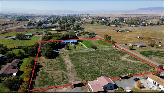 76 First Road, Whitehall, MT 59759