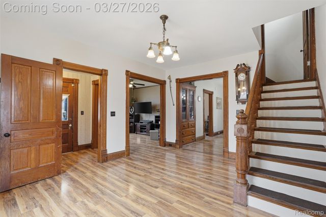 502 E Logan Street, Tecumseh, MI 49286