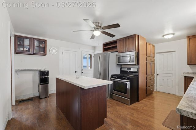 502 E Logan Street, Tecumseh, MI 49286