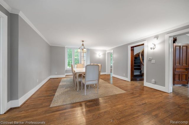 3590 Orchard Lake Road, Orchard Lake, MI 48324