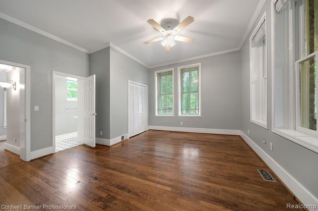 3590 Orchard Lake Road, Orchard Lake, MI 48324