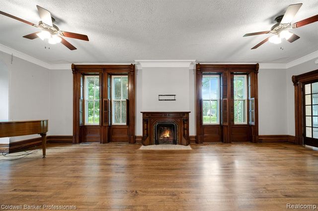 3590 Orchard Lake Road, Orchard Lake, MI 48324