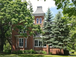 3590 Orchard Lake Road, Orchard Lake, MI 48324