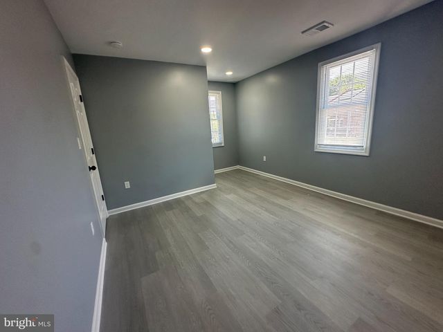 5420 B ST SE, Washington, DC 20019