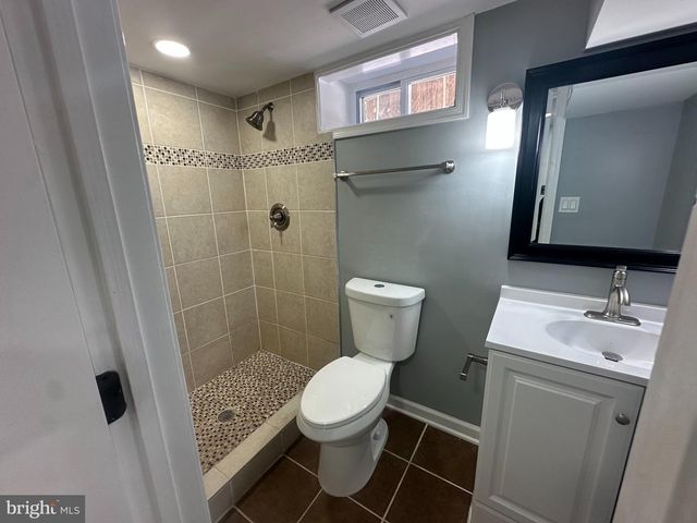 5420 B ST SE, Washington, DC 20019