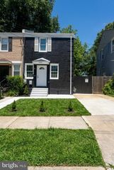 5420 B ST SE, Washington, DC 20019
