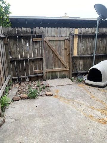 15510 Blake Way Street, Houston, TX 77032