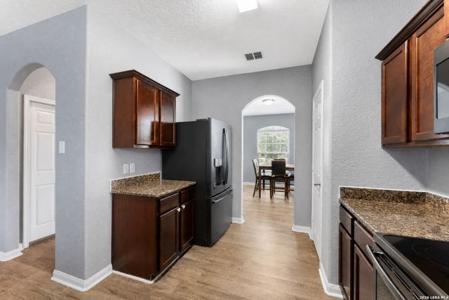 6719 Luckey Tree, San Antonio, TX 78252