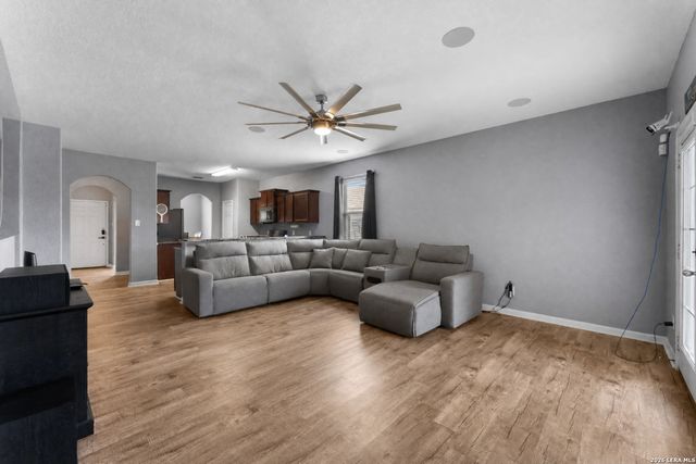 6719 Luckey Tree, San Antonio, TX 78252