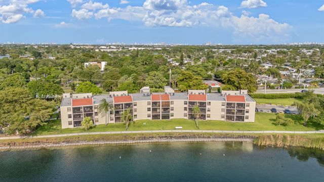 112 Lake Emerald Drive 204, Oakland Park, FL 33309