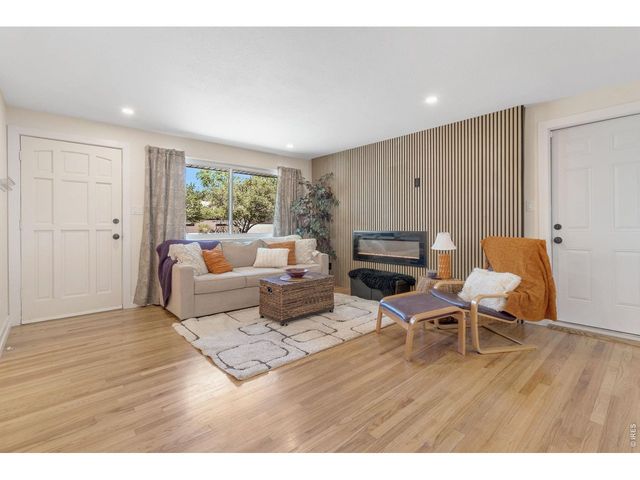 6518 Xavier St, Arvada, CO 80003