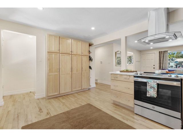 6518 Xavier St, Arvada, CO 80003