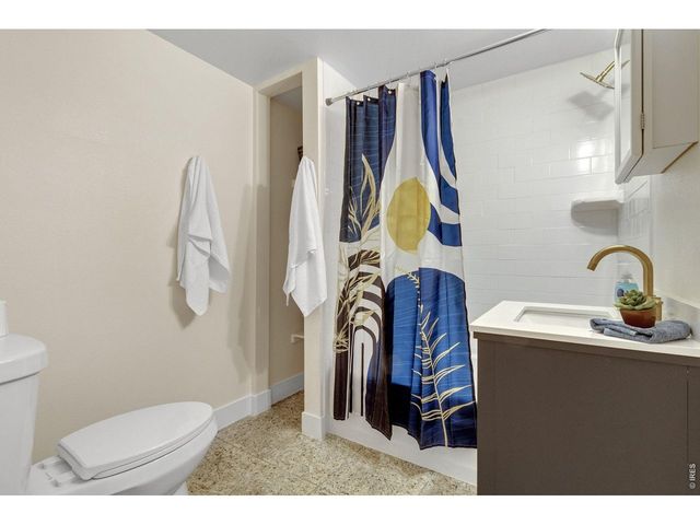 6518 Xavier St, Arvada, CO 80003