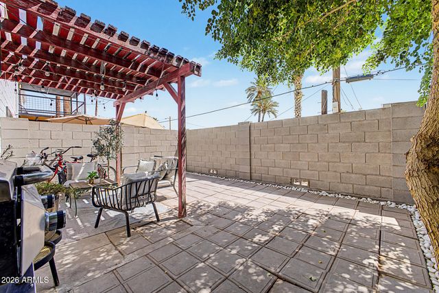 385 W PIERSON Street E6, Phoenix, AZ 85013