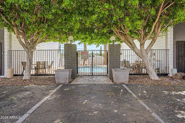 385 W PIERSON Street E6, Phoenix, AZ 85013
