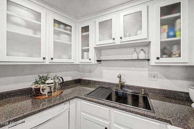 385 W PIERSON Street E6, Phoenix, AZ 85013