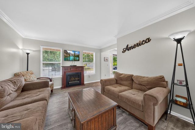 4003 REDWOOD DR, Bethlehem, PA 18020
