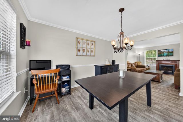 4003 REDWOOD DR, Bethlehem, PA 18020