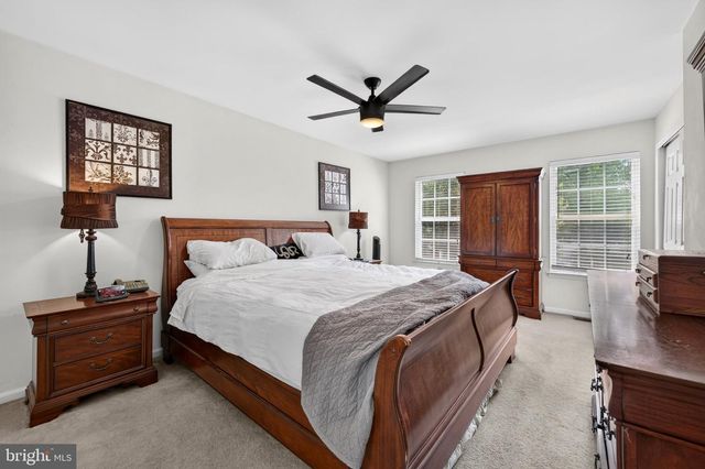 4003 REDWOOD DR, Bethlehem, PA 18020