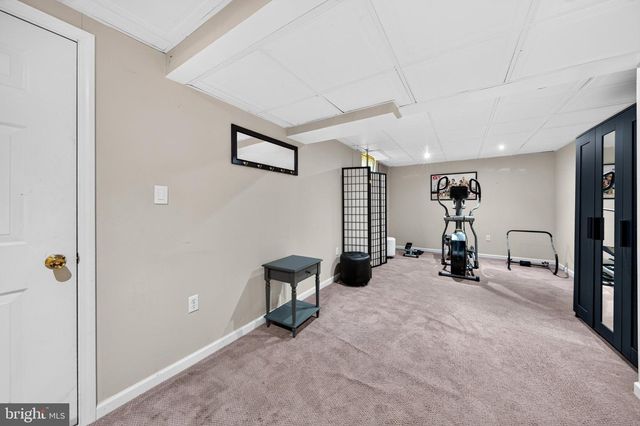 4003 REDWOOD DR, Bethlehem, PA 18020
