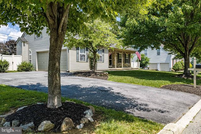 4003 REDWOOD DR, Bethlehem, PA 18020