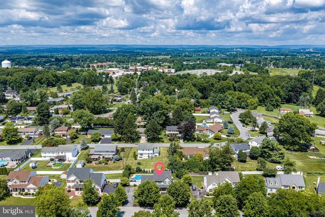 4003 REDWOOD DR, Bethlehem, PA 18020