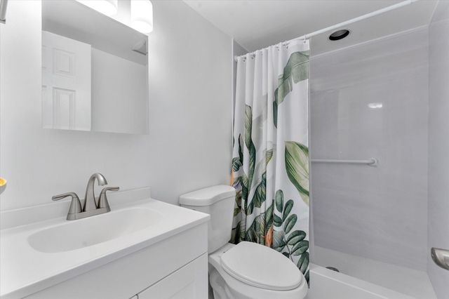 2870 NE 14th Street Cswy 208c, Pompano Beach, FL 33062