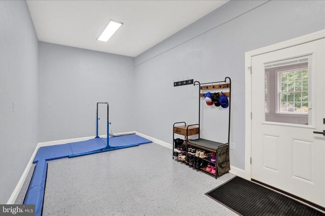 4440 BEARDS SCHOOL RD, Spring Grove, PA 17362