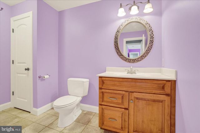 4440 BEARDS SCHOOL RD, Spring Grove, PA 17362