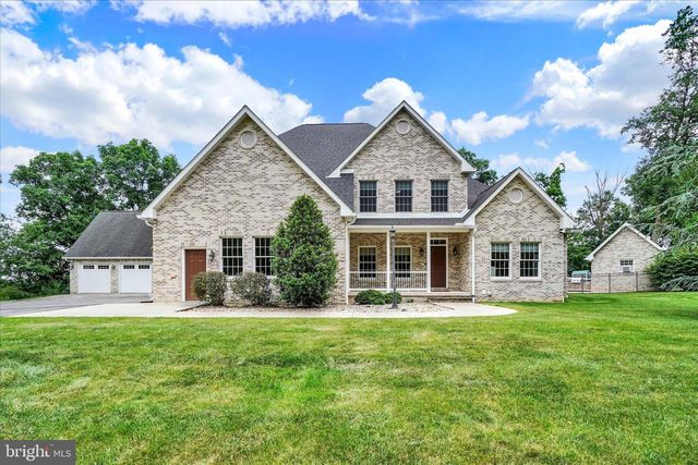 4440 BEARDS SCHOOL RD, Spring Grove, PA 17362