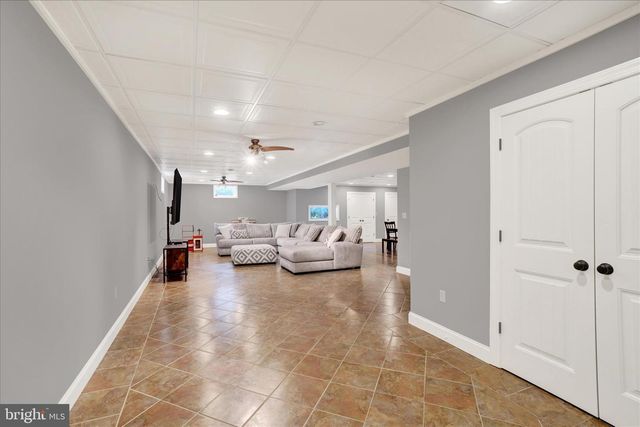 4440 BEARDS SCHOOL RD, Spring Grove, PA 17362