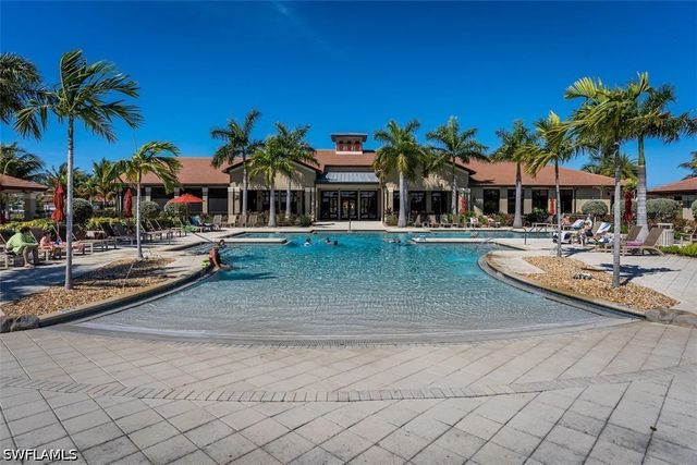 1325 Oceania DR N 6, Naples, FL 34113