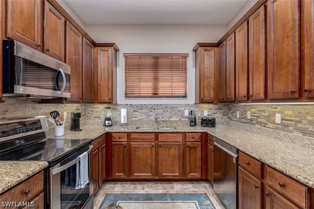 1325 Oceania DR N 6, Naples, FL 34113