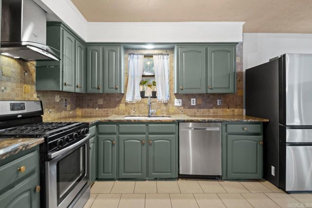 1240 Salem Road, Conway, AR 72034