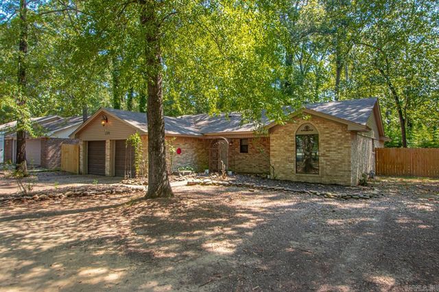 1240 Salem Road, Conway, AR 72034