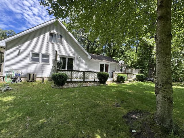 52985 Twin Lakeview Drive, Dowagiac, MI 49047