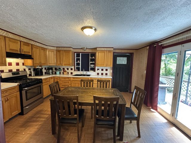 52985 Twin Lakeview Drive, Dowagiac, MI 49047