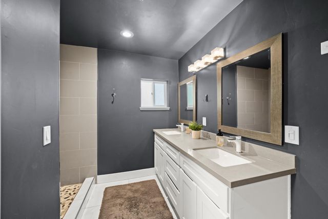 175 Donnington Ave, Auburn, CA 95603