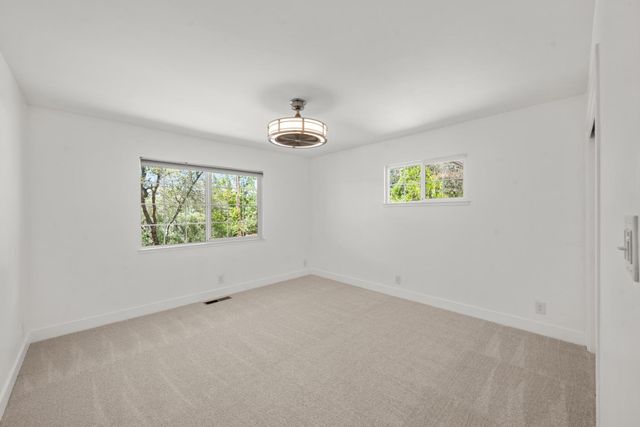 175 Donnington Ave, Auburn, CA 95603