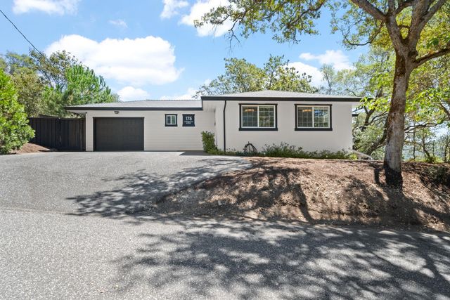 175 Donnington Ave, Auburn, CA 95603
