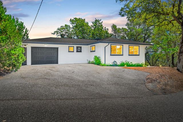 175 Donnington Ave, Auburn, CA 95603
