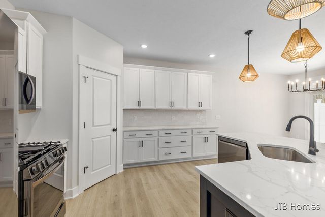 6607 Timber Crest Drive Ne 56, Plainfield Twp, MI 49341