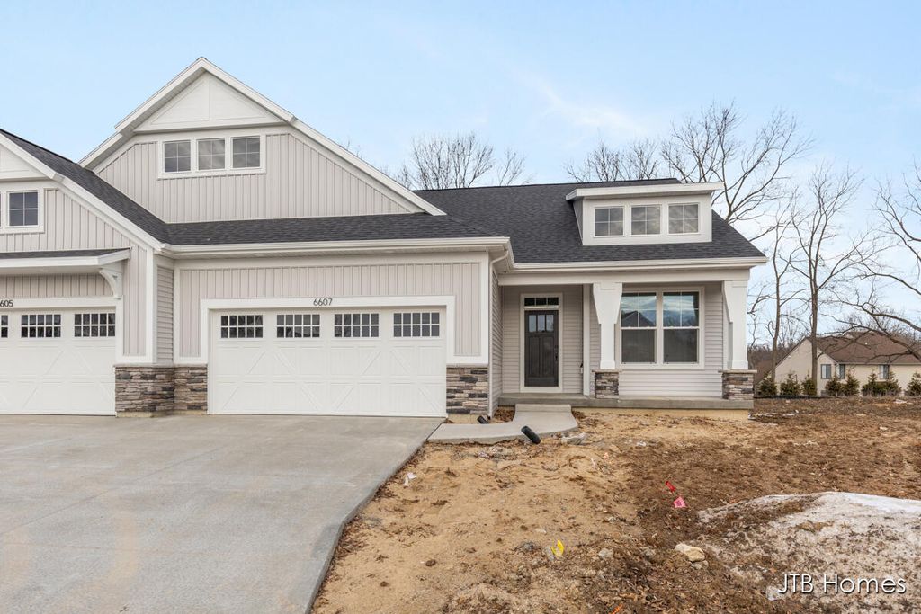 6607 Timber Crest Drive Ne 56, Plainfield Twp, MI 49341