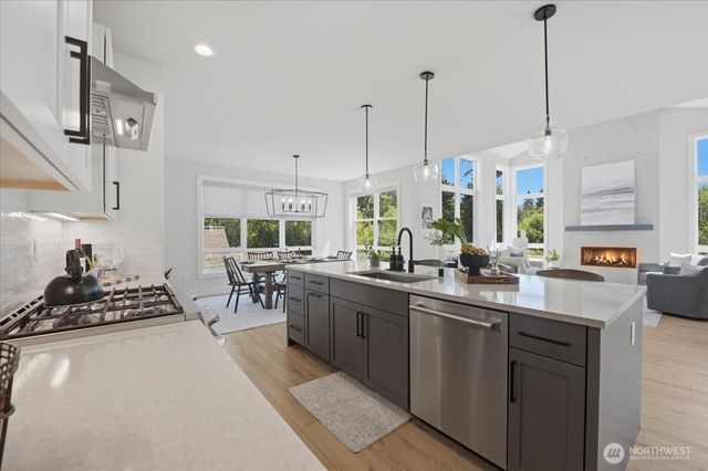 20580 Sinnes Road, Mount Vernon, WA 98274