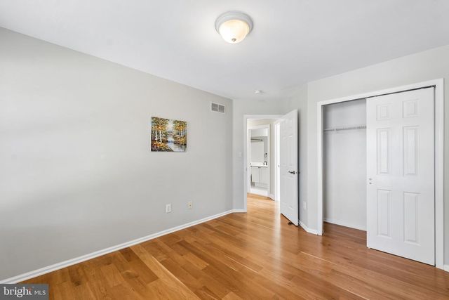 25 WYCKOFF DR, Pennington, NJ 08534