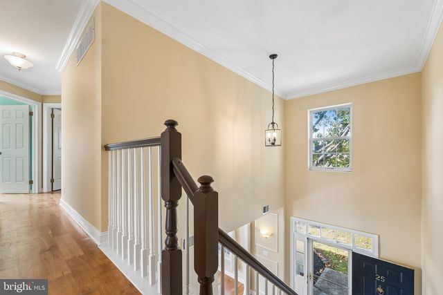 25 WYCKOFF DR, Pennington, NJ 08534