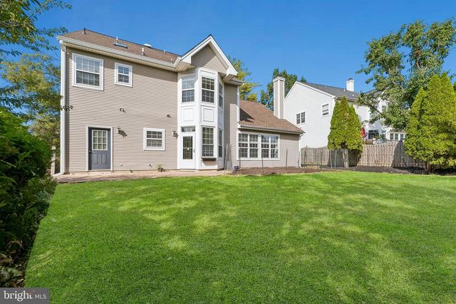 25 WYCKOFF DR, Pennington, NJ 08534