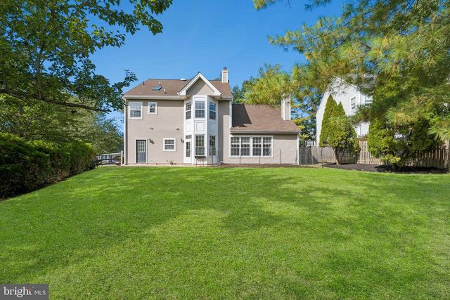 25 WYCKOFF DR, Pennington, NJ 08534