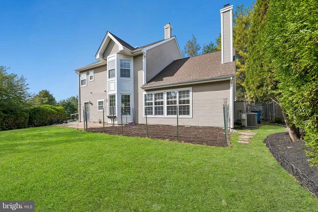 25 WYCKOFF DR, Pennington, NJ 08534